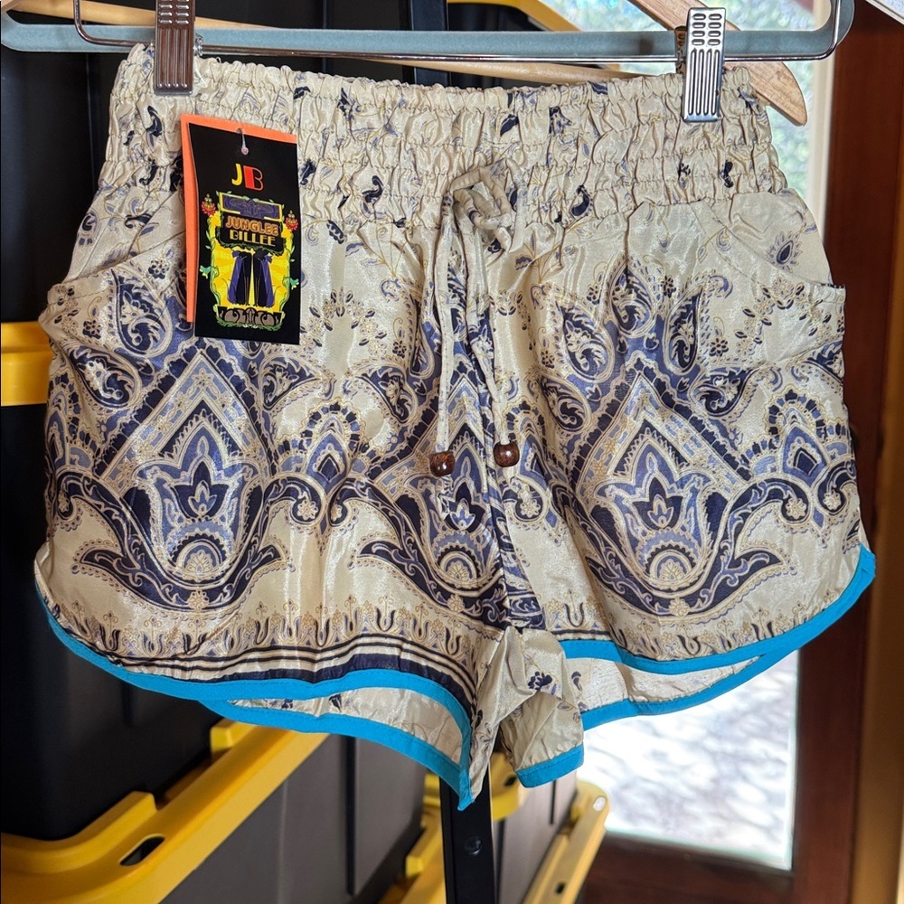NWT Junglee Billee Boho Elastic Shorts w/ Beaded Tie Size XS / Small / Medium